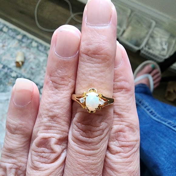 Opal Ring - Picture 2 of 5